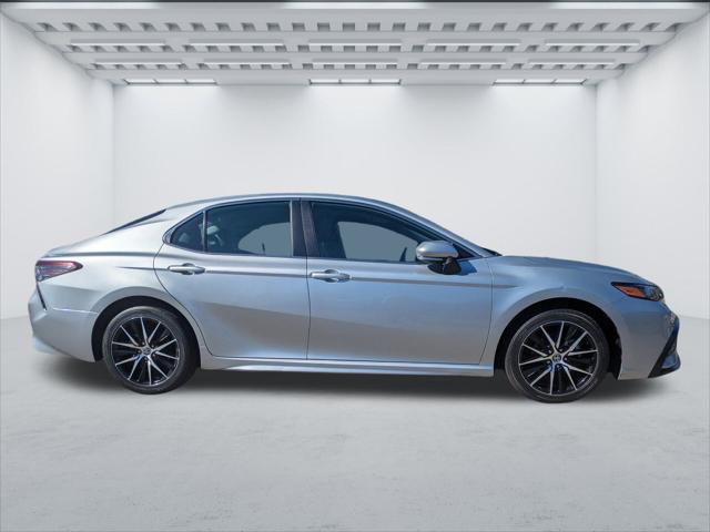 2023 Toyota Camry SE Nightshade Edition