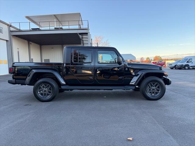2024 Jeep Gladiator Sport S