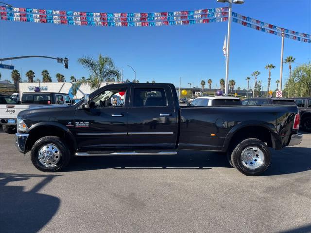 2017 RAM 3500 Laramie Crew Cab 4x4 8 Box 2017 RAM 3500 Laramie Crew Cab 4x4 8 Box