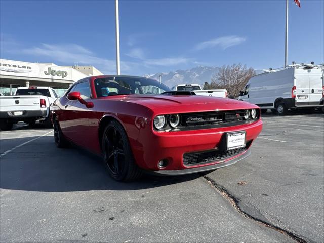 2017 Dodge Challenger R/T Shaker