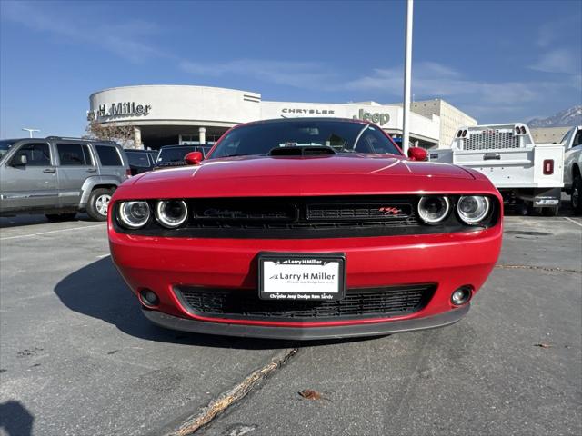 2017 Dodge Challenger R/T Shaker