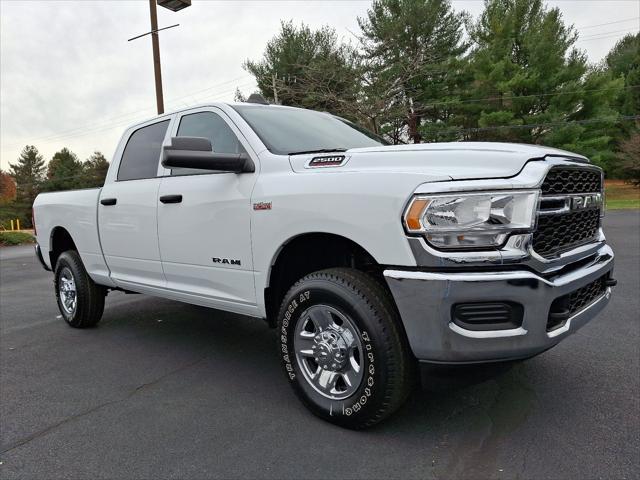 2022 RAM 2500 Tradesman Crew Cab 4x4 64 Box