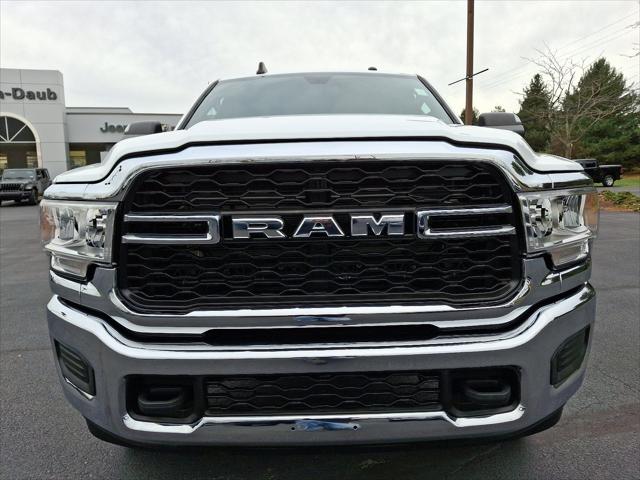 2022 RAM 2500 Tradesman Crew Cab 4x4 64 Box