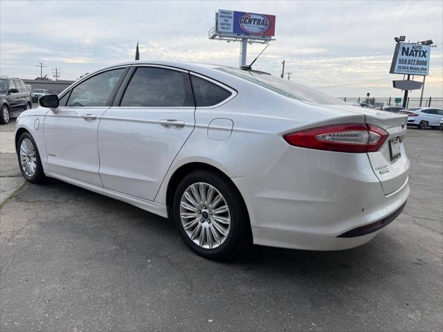 2016 Ford Fusion Energi SE Luxury