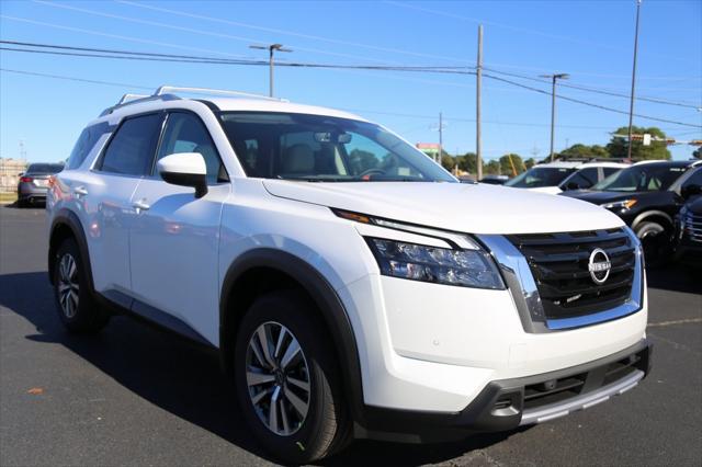 2025 Nissan Pathfinder SL 4WD