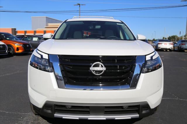 2025 Nissan Pathfinder SL 4WD