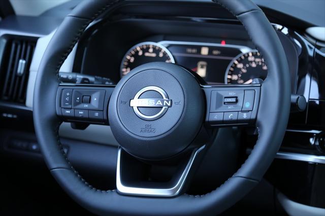 2025 Nissan Pathfinder SL 4WD
