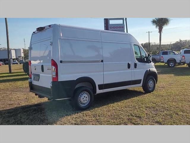 2025 Ram ProMaster Cargo Van Tradesman High Roof 136" WB w/Pass Seat