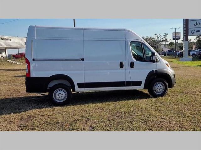 2025 Ram ProMaster Cargo Van Tradesman High Roof 136" WB w/Pass Seat