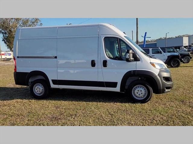 2025 Ram ProMaster Cargo Van Tradesman High Roof 136" WB w/Pass Seat