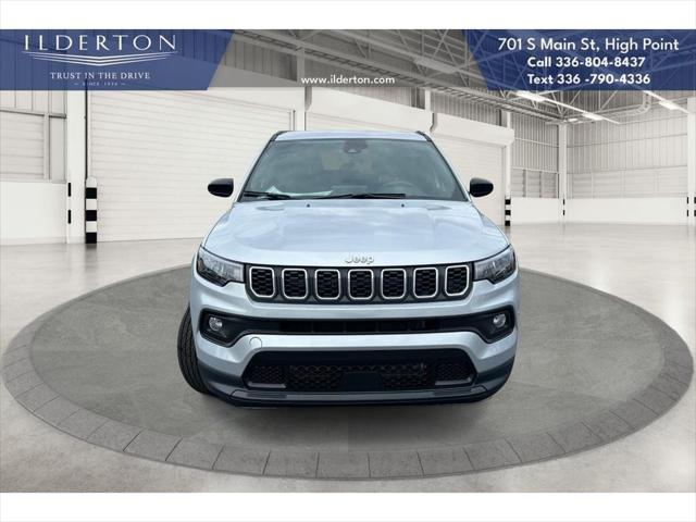 2025 Jeep Compass COMPASS LATITUDE 4X4