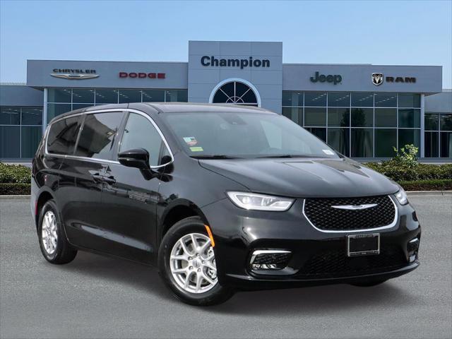 2025 Chrysler Pacifica PACIFICA SELECT