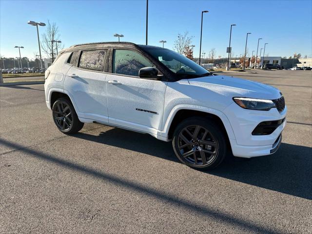 2025 Jeep Compass COMPASS LIMITED 4X4