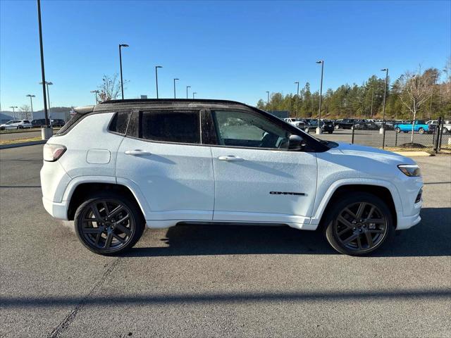 2025 Jeep Compass COMPASS LIMITED 4X4