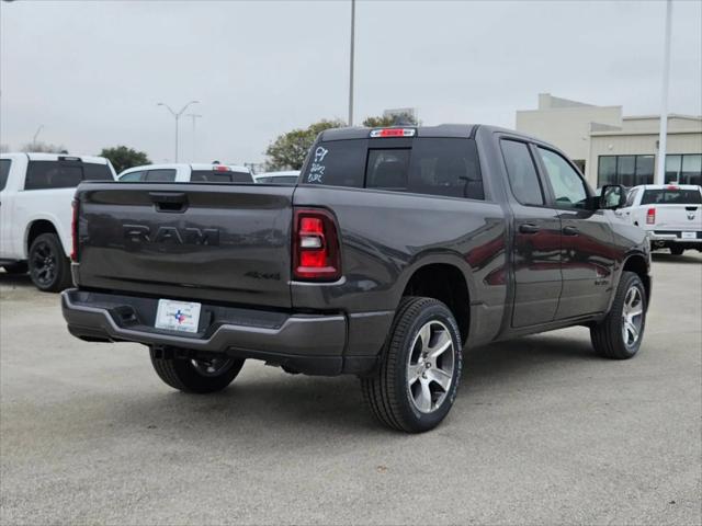 2025 RAM Ram 1500 RAM 1500 TRADESMAN QUAD CAB 4X4 64 BOX