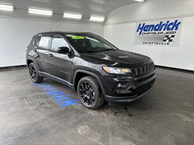 2025 Jeep Compass COMPASS LATITUDE 4X4