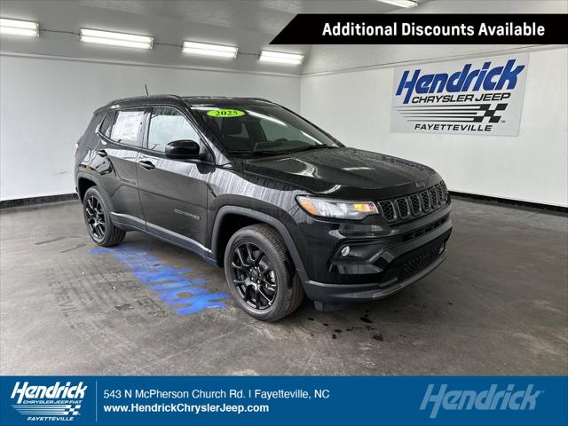 2025 Jeep Compass COMPASS LATITUDE 4X4