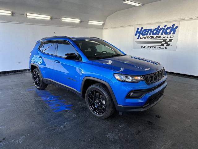 2025 Jeep Compass COMPASS LATITUDE 4X4
