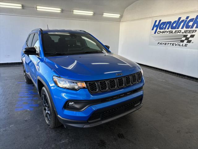 2025 Jeep Compass COMPASS LATITUDE 4X4