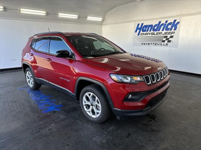 2025 Jeep Compass COMPASS LATITUDE 4X4