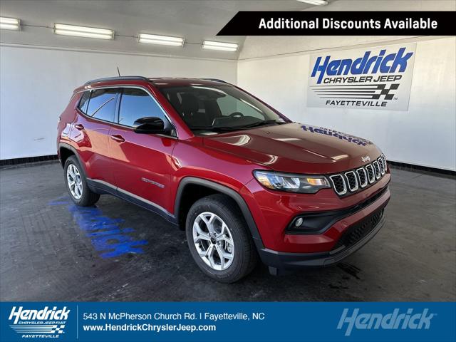 2025 Jeep Compass COMPASS LATITUDE 4X4