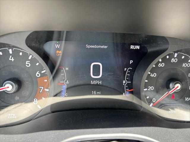 2025 Jeep Compass COMPASS LATITUDE 4X4