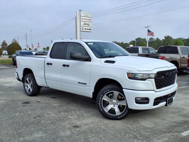 2025 RAM Ram 1500 RAM 1500 TRADESMAN QUAD CAB 4X2 64 BOX