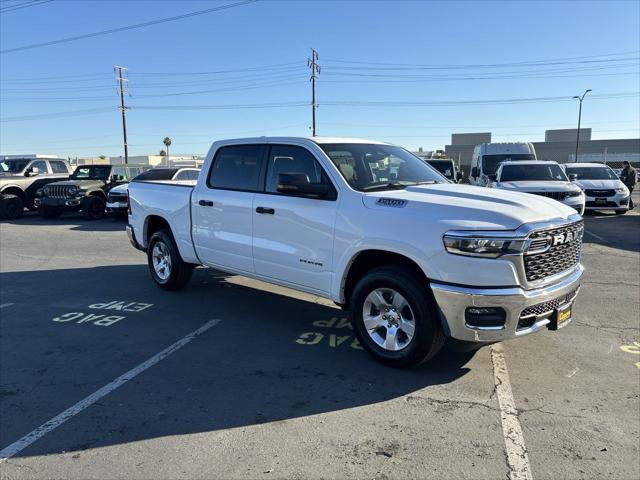 2025 RAM Ram 1500 RAM 1500 BIG HORN CREW CAB 4X2 57 BOX