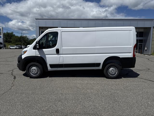 2025 Ram ProMaster Cargo Van Tradesman Low Roof 136" WB w/Pass Seat