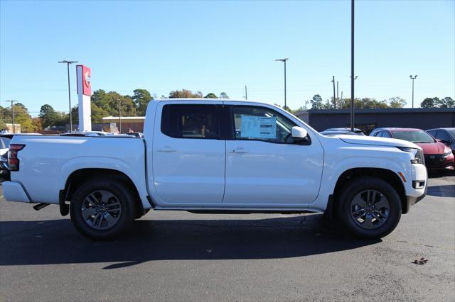 2025 Nissan Frontier Crew Cab SV 4x2