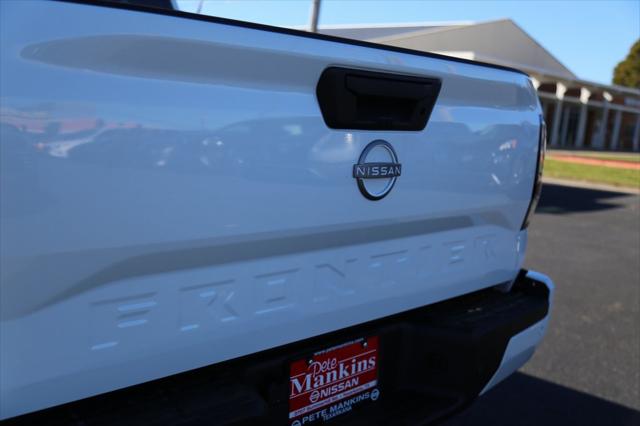 2025 Nissan Frontier Crew Cab SV 4x2