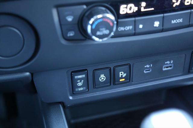 2025 Nissan Frontier Crew Cab SV 4x2