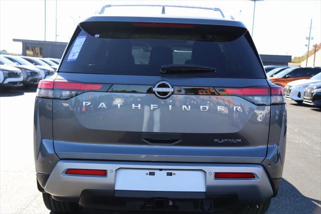 2025 Nissan Pathfinder Platinum FWD