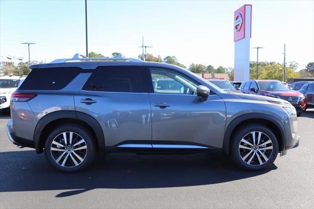2025 Nissan Pathfinder Platinum FWD