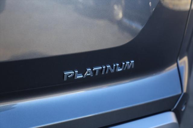 2025 Nissan Pathfinder Platinum FWD