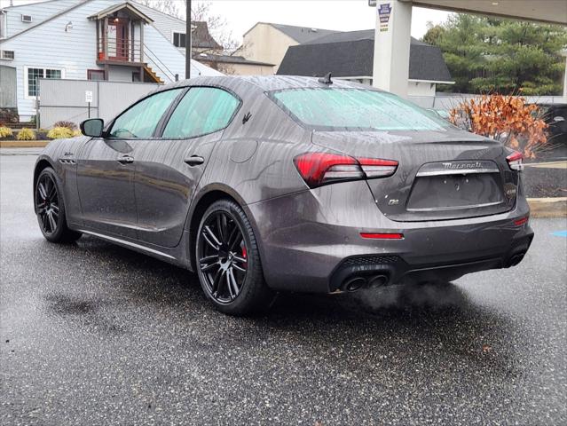 2022 Maserati Ghibli Modena Q4