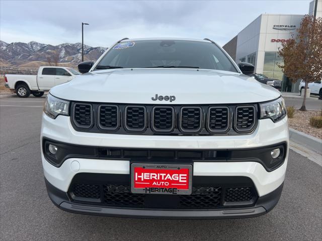 2025 Jeep Compass COMPASS LATITUDE 4X4