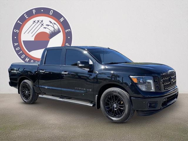 2018 Nissan TITAN SV