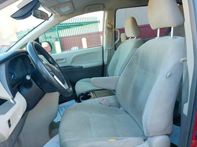 2018 Toyota Sienna L 7 Passenger
