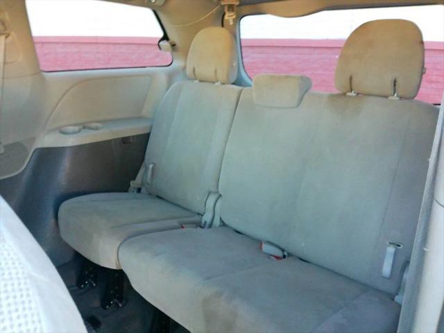 2018 Toyota Sienna L 7 Passenger