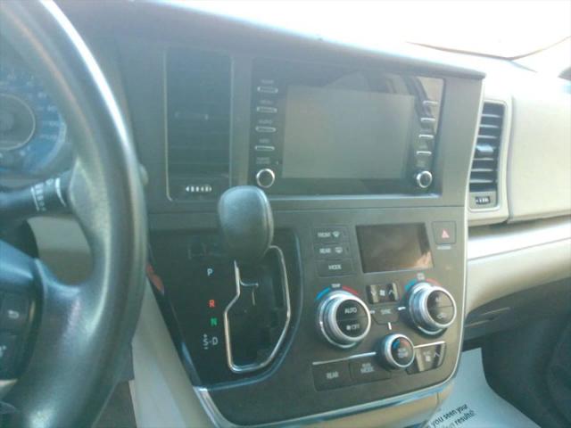 2018 Toyota Sienna L 7 Passenger