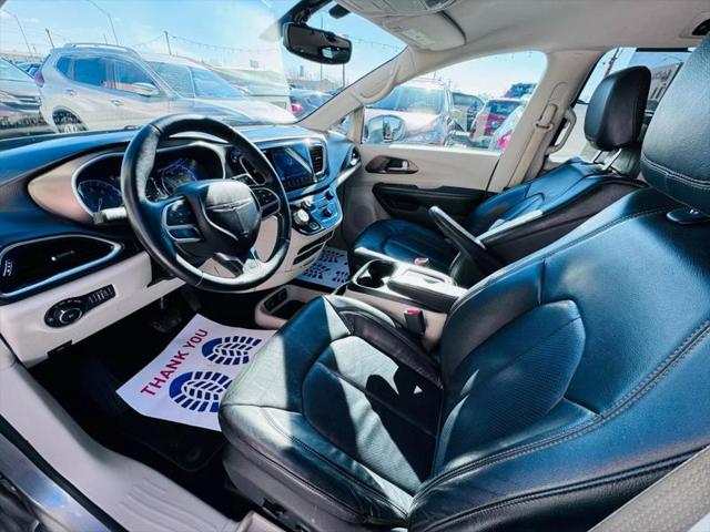 2017 Chrysler Pacifica Touring-L Plus