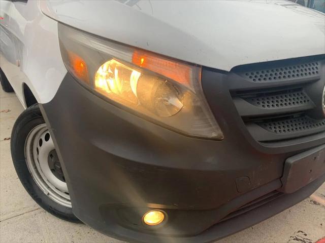 2016 Mercedes-Benz Metris Standard