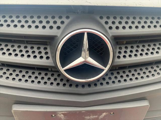 2016 Mercedes-Benz Metris Standard