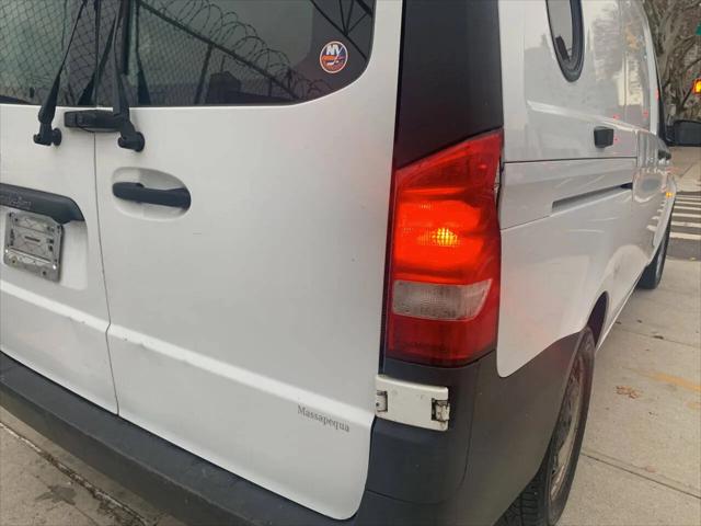 2016 Mercedes-Benz Metris Standard