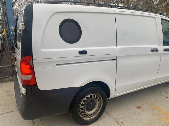 2016 Mercedes-Benz Metris Standard