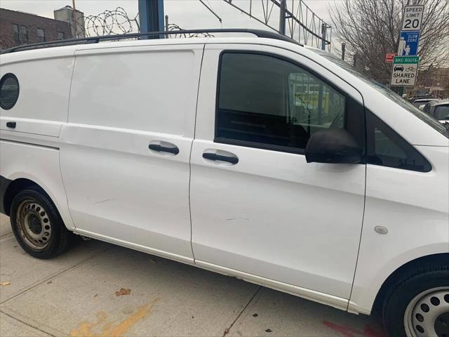 2016 Mercedes-Benz Metris Standard