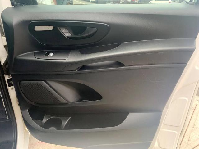 2016 Mercedes-Benz Metris Standard