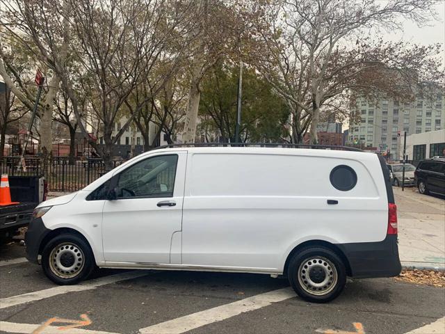 2016 Mercedes-Benz Metris Standard