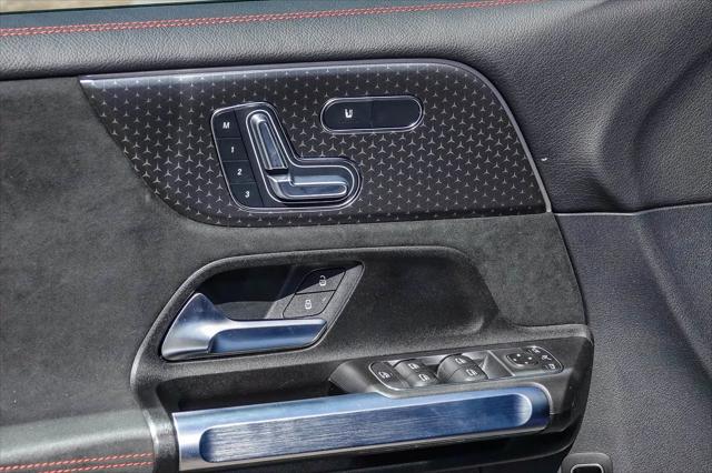 2024 Mercedes-Benz GLB GLB 250